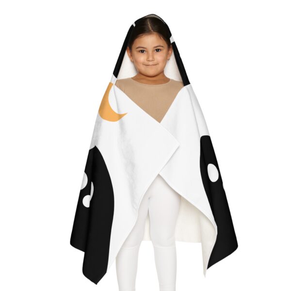 Cute Ghost Youth Hooded Towel for Halloween Fun - Image 3